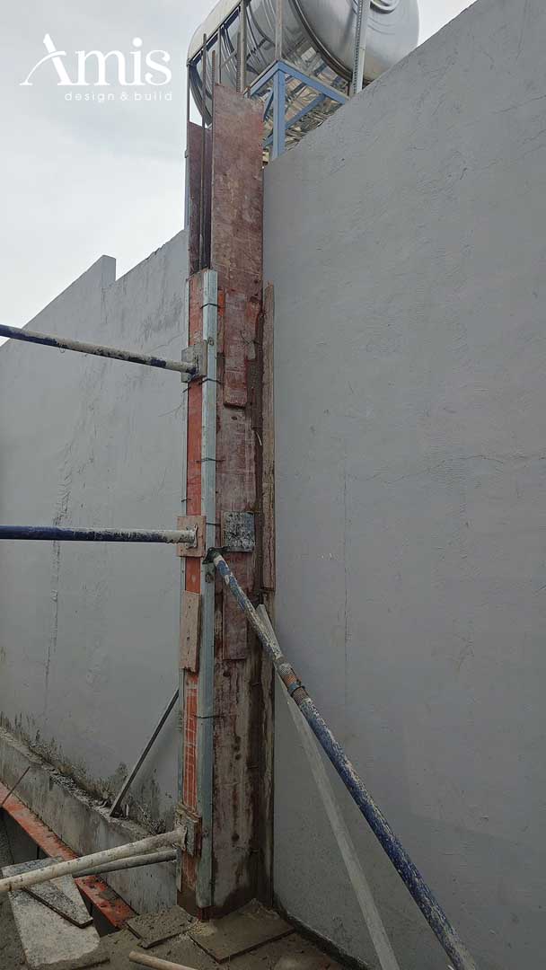 XÂY DỰNG NHÀ PHỐ: VAI TRÒ VÀ KỸ THUẬT THI CÔNG CỘT ĐÚNG CHUẨN