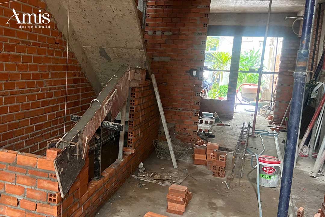THI CÔNG XÂY TƯỜNG NHÀ PHỐ DƯƠNG GIÀY HOME – GIẢI PHÁP BỀN VỮNG CHO CÔNG TRÌNH 1 TRỆT 2 LẦU 3 Xây tưởng nhà phố Dương Giày Home | Amis Design